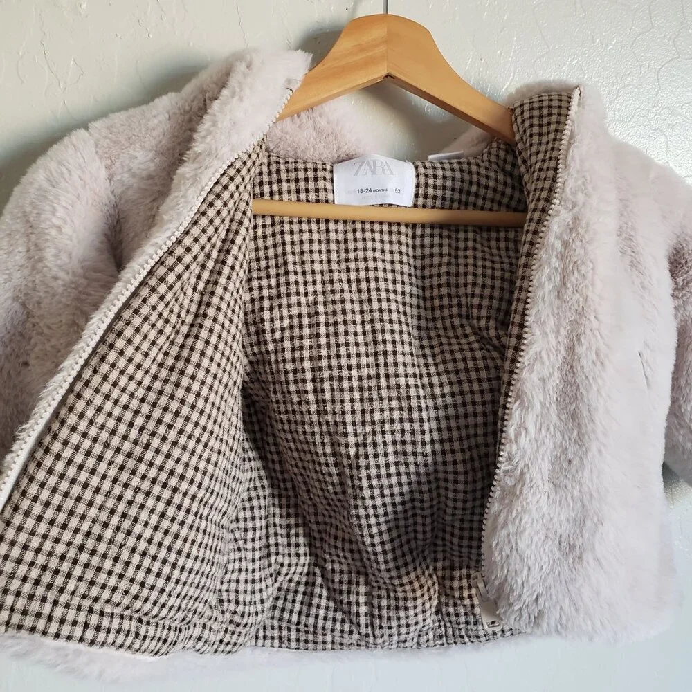 Zara Baby Cozy Soft Faux Fur Hooded Jacket Cream 18-24 Months Full Zip Pockets